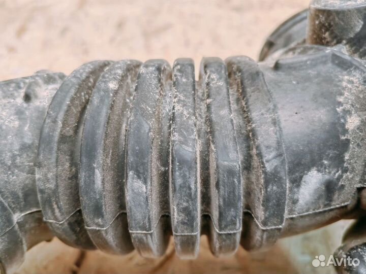 Патрубок воздушного фильтра Kia Rio