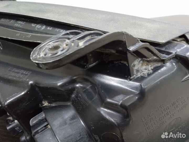 Фара левая Hyundai Elantra 4 HD 921012H020