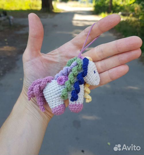 Пони в технике амигуруми, ручная работа