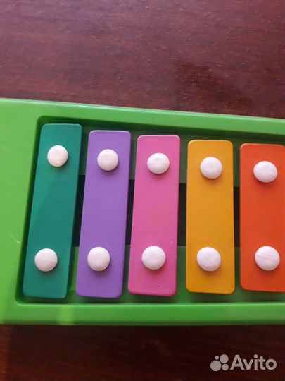 Продаю мелофон игрушечный