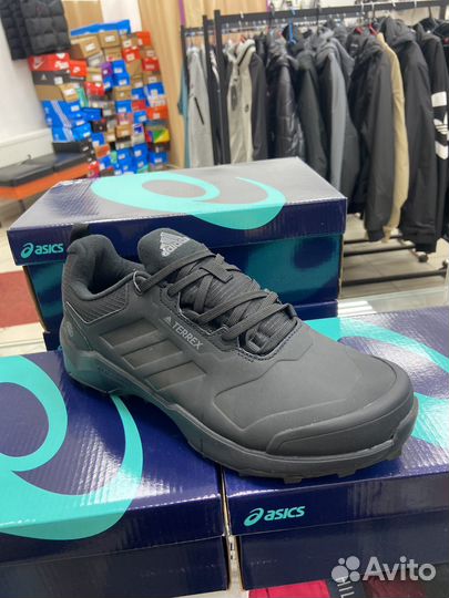 Кроссовки adidas terrex демисезонные