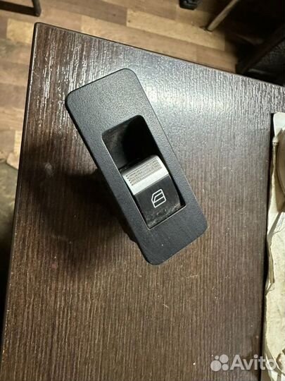 Кнопка стеклоподъемника Lifan X60 2014