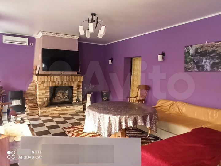 Дом 200 м² на участке 5 сот.