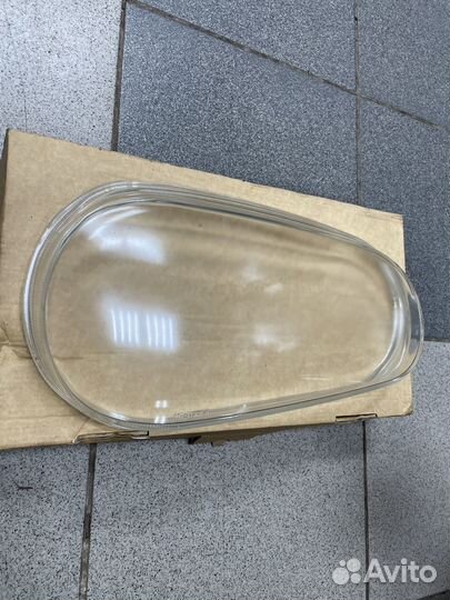 Стекло фары правое vw golf 4