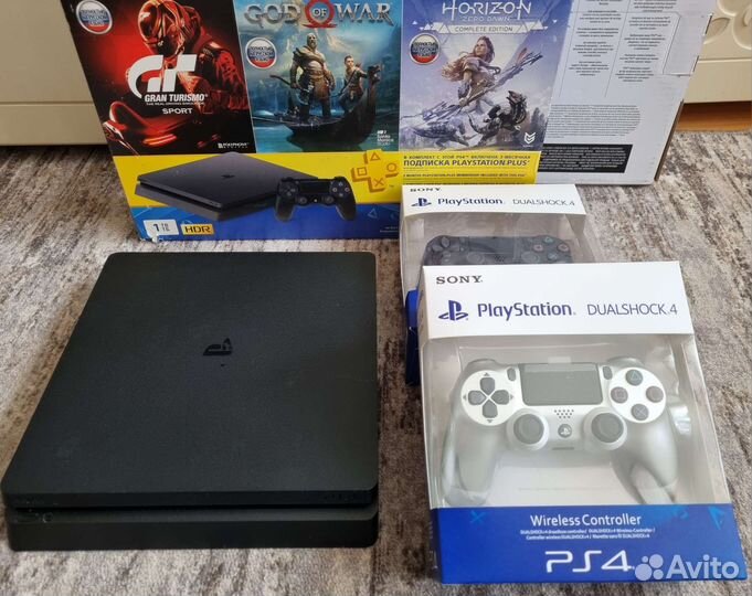 Ps4 Slim 1 tb + игры, два джойстика