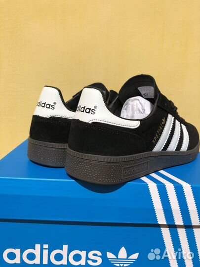 Кроссовки adidas spezial