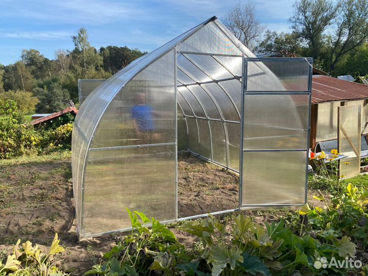 Теплица из поликарбоната q-8679