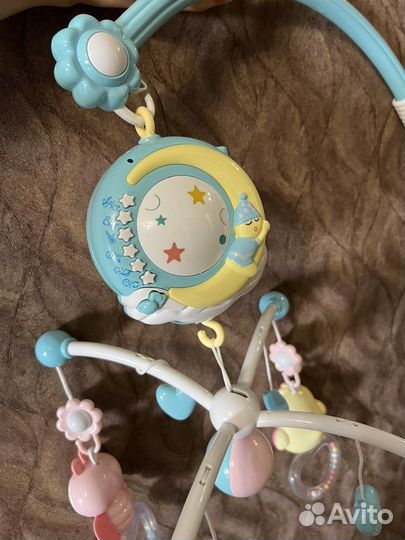 Мобиль для детской кроватки