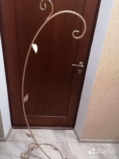 Подставка для клетки