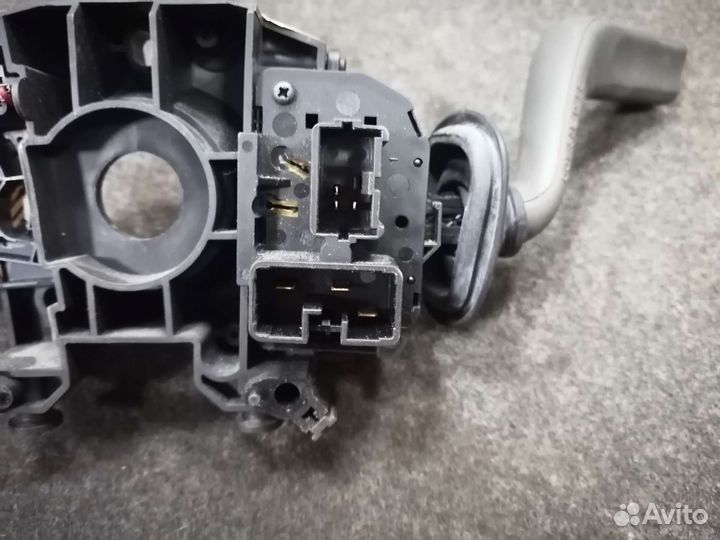 Подрулевой переключатель Volvo s40