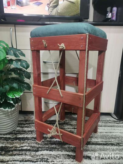 Стул барный