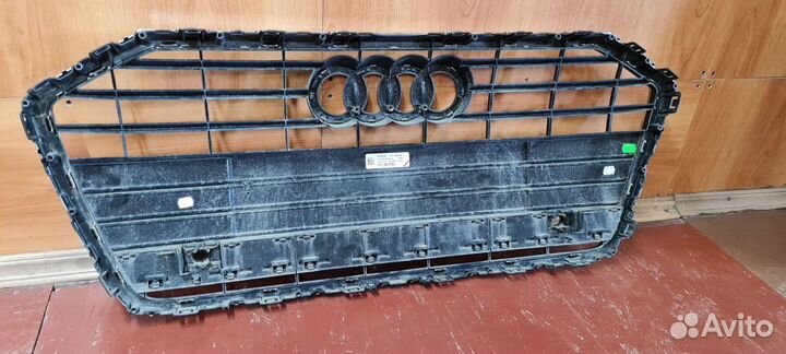 Решётка радиатора audi A6 c8