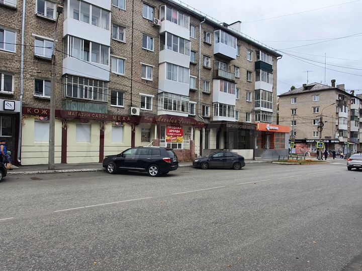 Торговая площадь, 160 м²