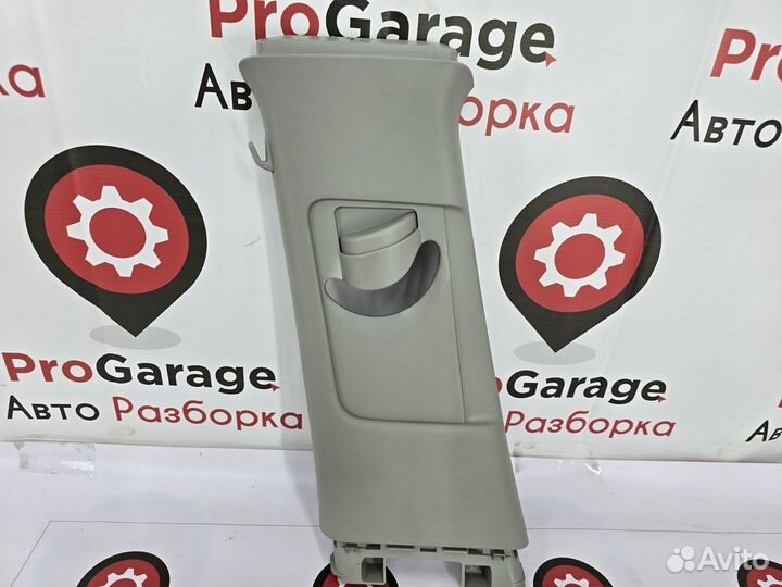 Обшивка стойки средней левой Geely Coolray SX11