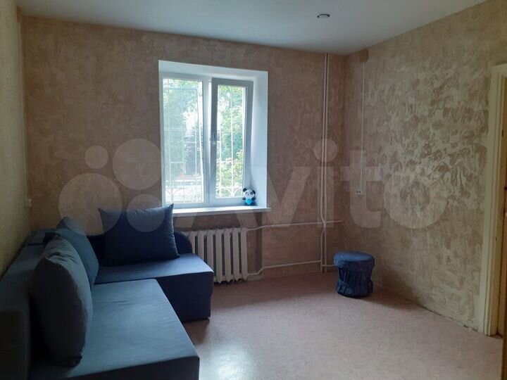 2-к. квартира, 43 м², 2/3 эт.