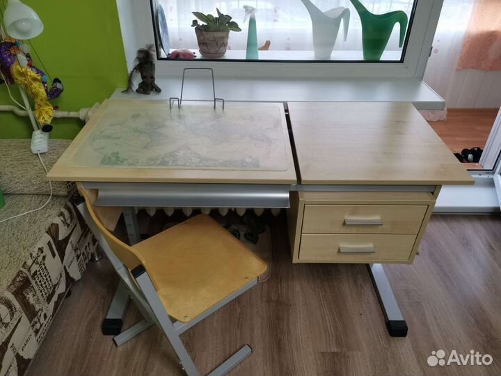 Растущая парта и стул