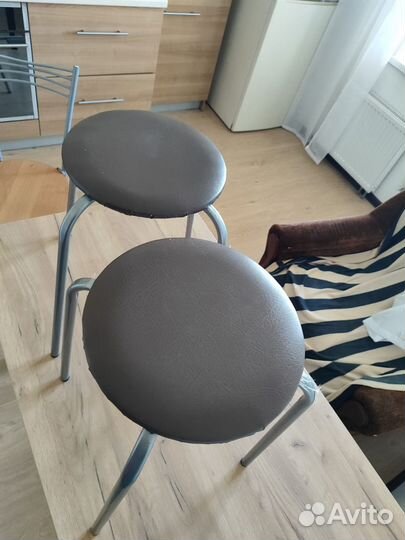 Табуретки для кухни бу