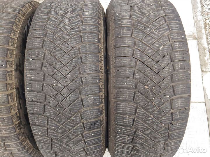 Pirelli Ice Zero FR 205/55 R16 94T