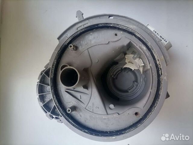 Блок распред. воды с насосами к посудомойку Bosch