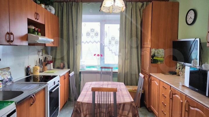 2-к. квартира, 54 м², 2/9 эт.