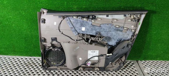 Обшивка двери передней левой (дверная карта) Volkswagen Passat 2008 Б\У