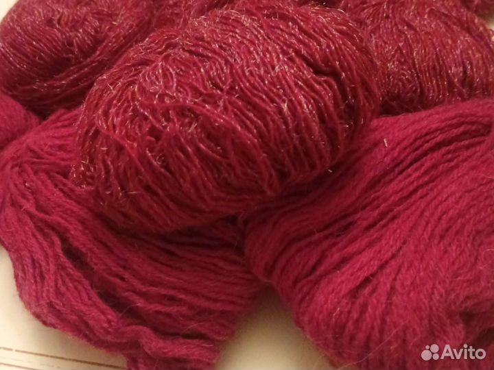 Шерстяные нитки