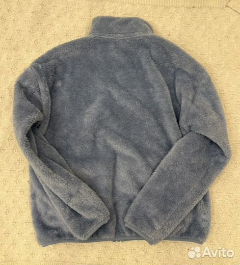 Пушистая женская куртка uniqlo