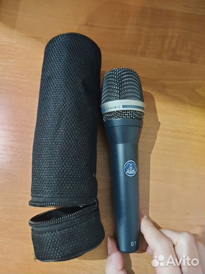 Микрофон AKG D7