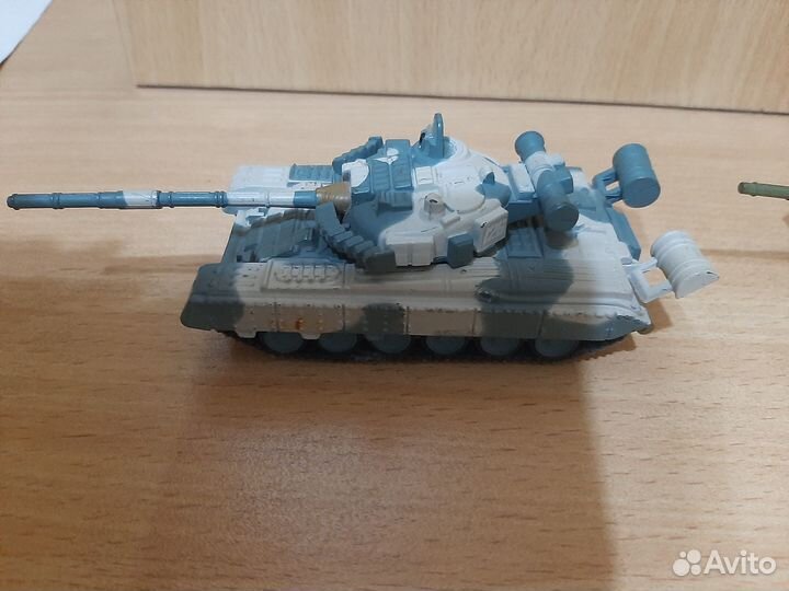 Танки,игрушки коллекционные 3 шт набор