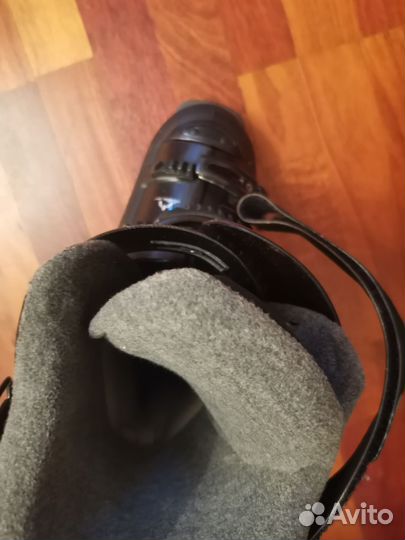 Горные лыжи с ботинками Rossignol