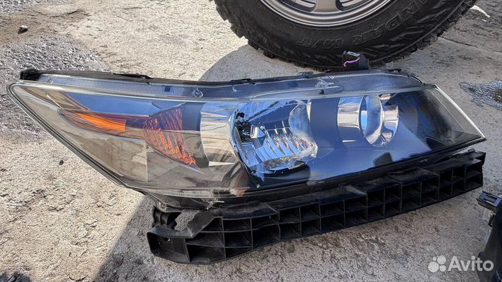 Фары Honda Stream RN6