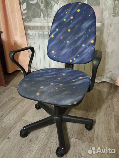 Компьютерное кресло