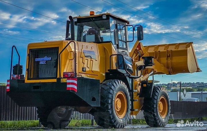 Фронтальный погрузчик Lonking CDM835, 2023