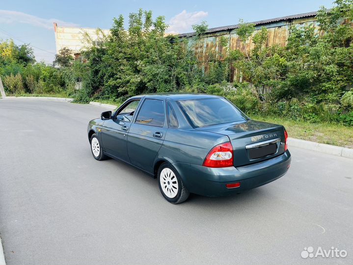 LADA Priora 1.6 МТ, 2010, 180 000 км