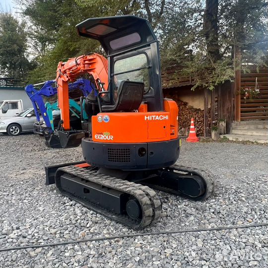 Мини-экскаватор Hitachi EX20U-3, 2011