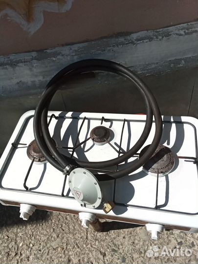 Продам газовую плиту