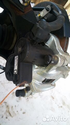 Задний тормозной суппорт субару аутбэк 2017г