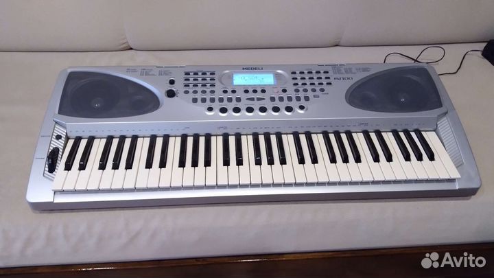 Синтезатор medeli md 100. Паспорт есть