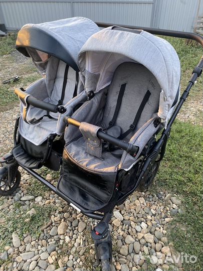 Коляска для двойни,погодок
