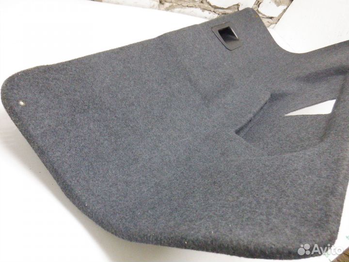 Обшивка крышки багажника Audi A6 C5