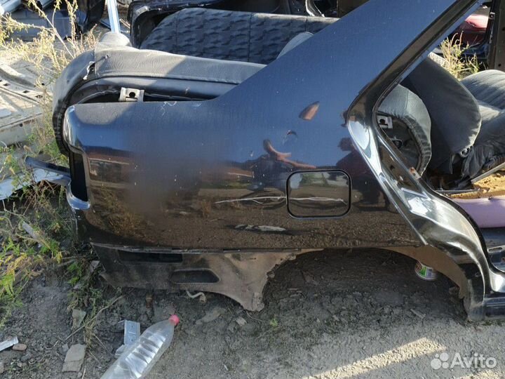 Заднее крыло амулет