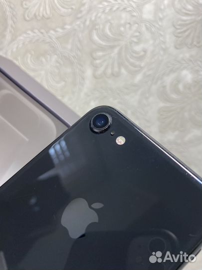 iPhone 8 64gb (отличный)