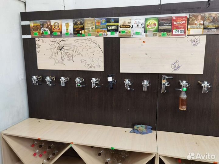 Стеллаж для кранов и бутылок