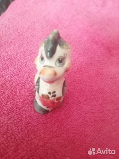 Форфоровая фигурка дракончик