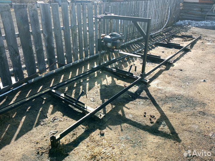 Бензиновая пилорама шинная