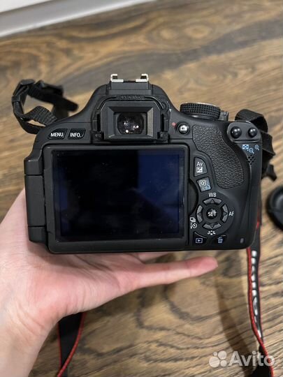 Зеркальный фотоаппарат canon 600d