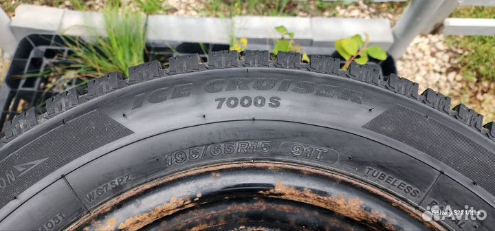 Bridgestone Ice Cruiser 7000S 195/65 R15