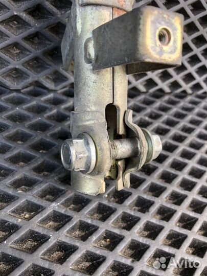 Руль Suzuki Address V100 E111