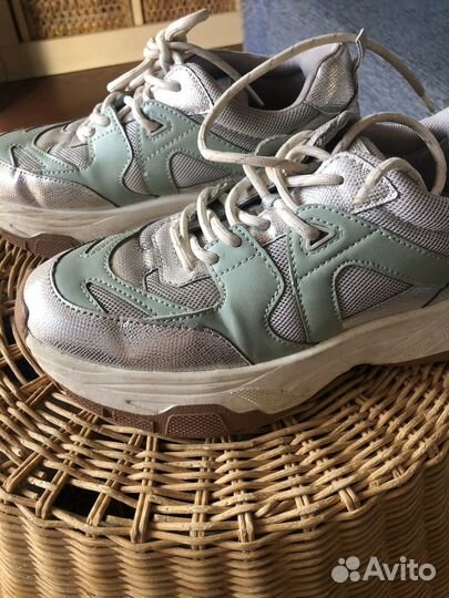 Кроссовки bershka,37