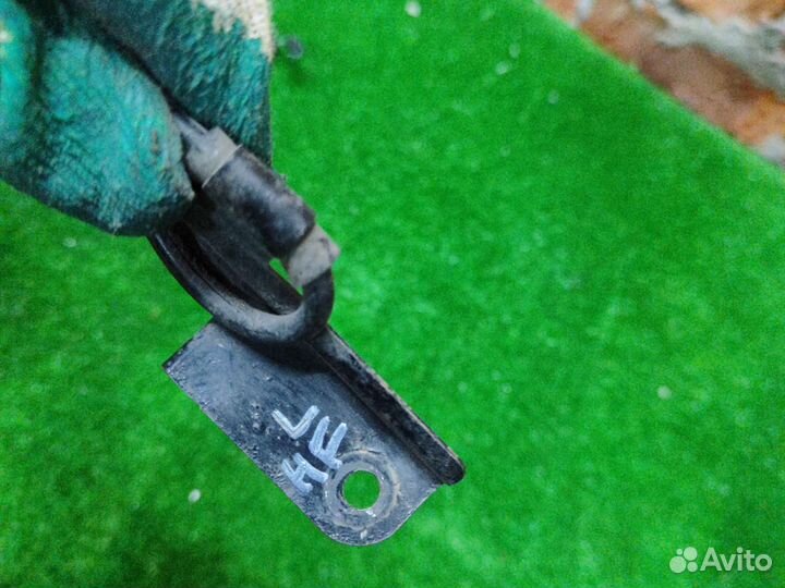 Датчик ABS передний левый Toyota Auris E150